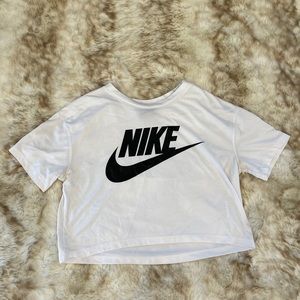 Nike crop